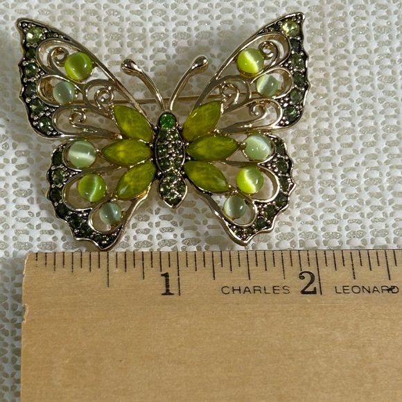 Liz Claiborne Green and Gold Butterfly Brooch - Picture 2 of 5